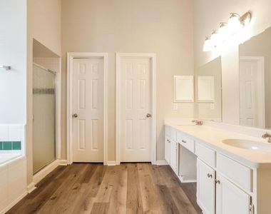 6615 Bluebottle Lane - Photo Thumbnail 10