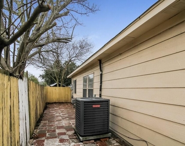 6615 Bluebottle Lane - Photo Thumbnail 15