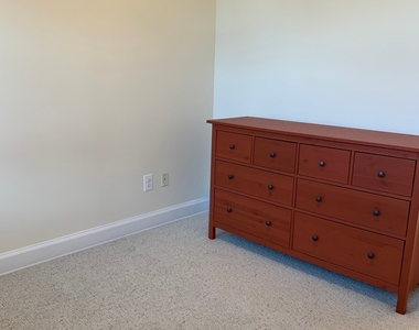 2728 Broadway - Photo Thumbnail 7