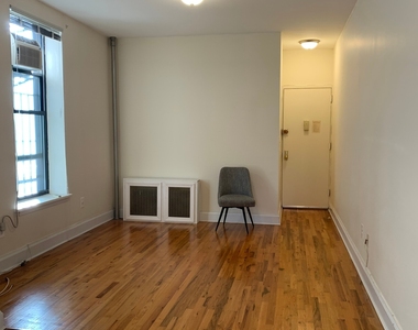 2728 Broadway - Photo Thumbnail 2