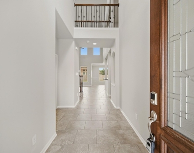 223 Auburn Shores Court - Photo Thumbnail 3