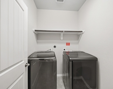 223 Auburn Shores Court - Photo Thumbnail 10