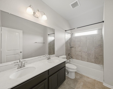 223 Auburn Shores Court - Photo Thumbnail 21