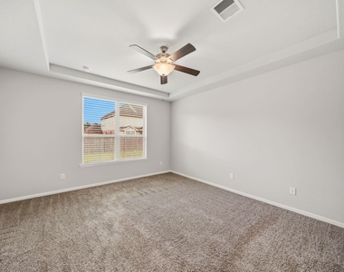 223 Auburn Shores Court - Photo Thumbnail 12