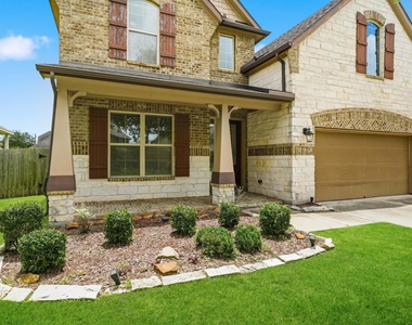 223 Auburn Shores Court - Photo Thumbnail 2