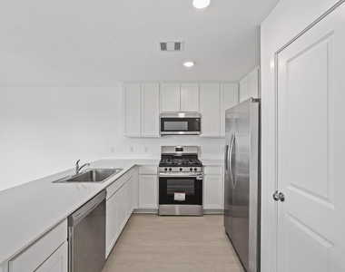 26931 Feather Reed Drive - Photo Thumbnail 3