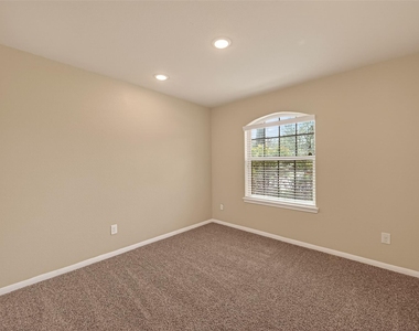 9211 Adobe Sky Court - Photo Thumbnail 16