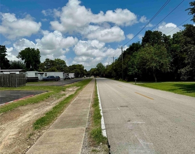 1718 W Dumble Street - Photo Thumbnail 13
