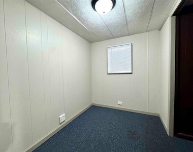 1718 W Dumble Street - Photo Thumbnail 8