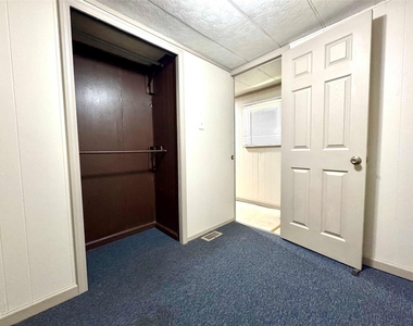 1718 W Dumble Street - Photo Thumbnail 9