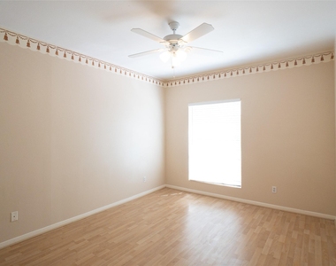 6500 Harbor Town Drive - Photo Thumbnail 20