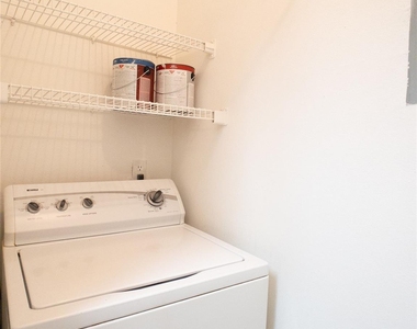 6500 Harbor Town Drive - Photo Thumbnail 13