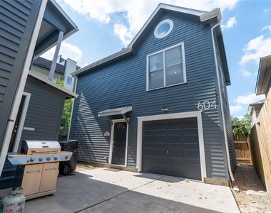 604 W Drew Street - Photo Thumbnail 1