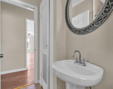 7304 Kinney Street - Photo Thumbnail 21
