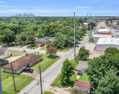 7304 Kinney Street - Photo Thumbnail 28