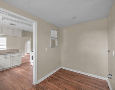 7304 Kinney Street - Photo Thumbnail 24
