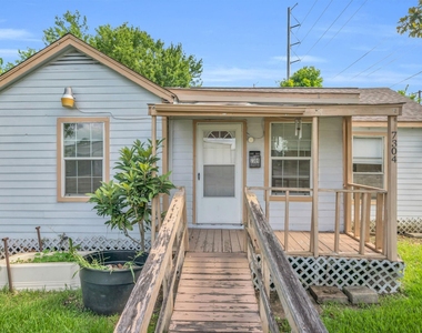 7304 Kinney Street - Photo Thumbnail 4