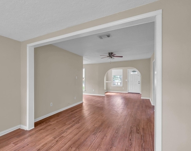 7304 Kinney Street - Photo Thumbnail 12