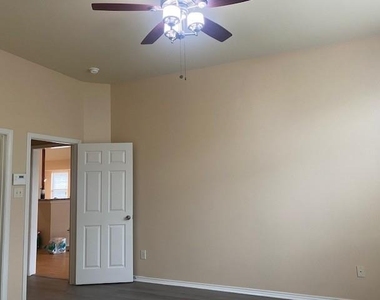 20218 Benton Springs Lane - Photo Thumbnail 3