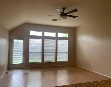 20218 Benton Springs Lane - Photo Thumbnail 14