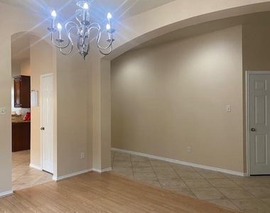20218 Benton Springs Lane - Photo Thumbnail 13