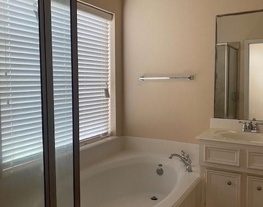 20218 Benton Springs Lane - Photo Thumbnail 5