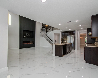 16430 Williamstown Drive - Photo Thumbnail 13