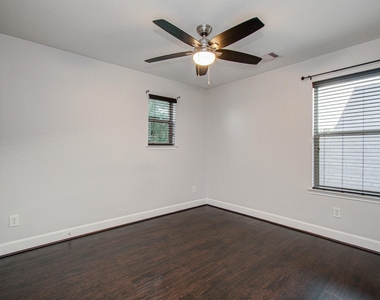 16430 Williamstown Drive - Photo Thumbnail 29