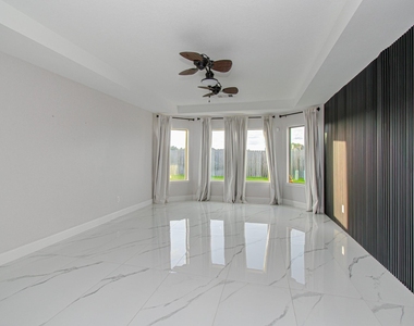 16430 Williamstown Drive - Photo Thumbnail 19