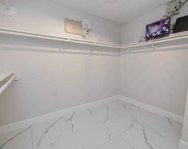 16430 Williamstown Drive - Photo Thumbnail 25