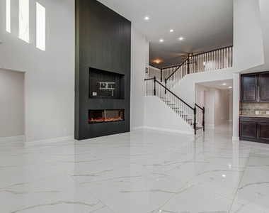16430 Williamstown Drive - Photo Thumbnail 9