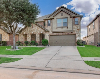 16430 Williamstown Drive - Photo Thumbnail 2