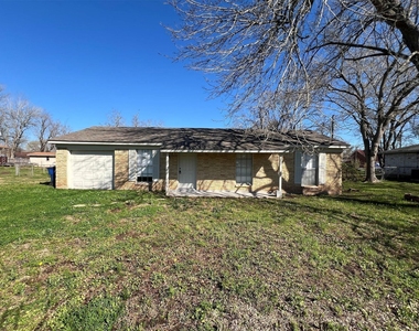 224 Stuart Street - Photo Thumbnail 1