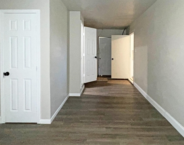 224 Stuart Street - Photo Thumbnail 11