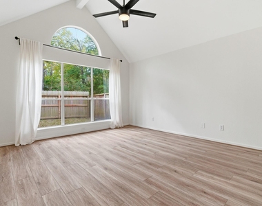 23 Cedar Chase Place - Photo Thumbnail 16