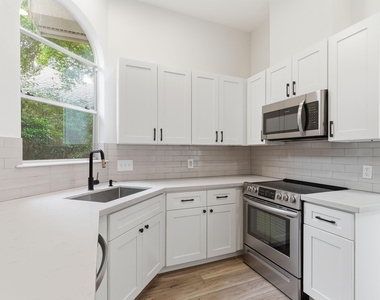 23 Cedar Chase Place - Photo Thumbnail 12