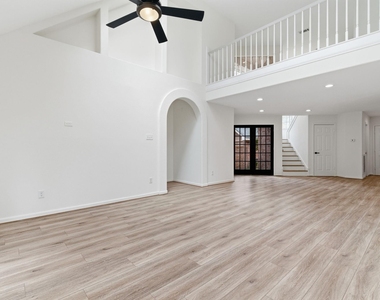 23 Cedar Chase Place - Photo Thumbnail 6