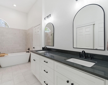 23 Cedar Chase Place - Photo Thumbnail 18
