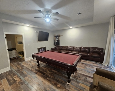 409 Perkins Avenue - Photo Thumbnail 7