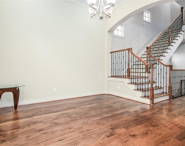 2419 Brazoria Street - Photo Thumbnail 14