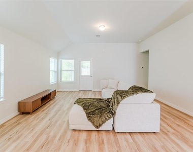 8439 Red Shiner Way - Photo Thumbnail 10
