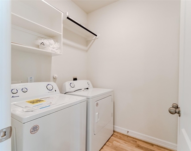 8439 Red Shiner Way - Photo Thumbnail 18