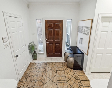 4013 Blossom Street - Photo Thumbnail 2