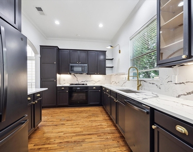 4013 Blossom Street - Photo Thumbnail 29