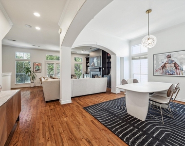 4013 Blossom Street - Photo Thumbnail 5
