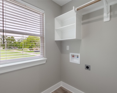 250 N Shady Oaks Drive - Photo Thumbnail 24