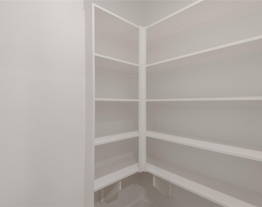 250 N Shady Oaks Drive - Photo Thumbnail 8