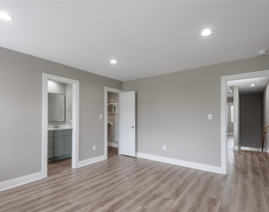 250 N Shady Oaks Drive - Photo Thumbnail 14