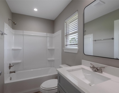 250 N Shady Oaks Drive - Photo Thumbnail 16