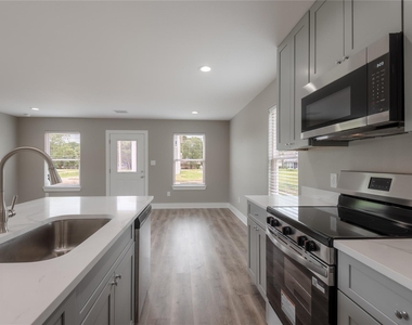 250 N Shady Oaks Drive - Photo Thumbnail 7